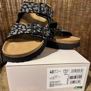 NWT - Papillon by Birkenstock Black and Gray Leopard Platform Sandals